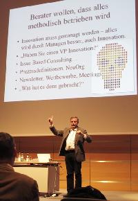 Gunter Dueck mit Feinde der Innovation auf der OOP 2013